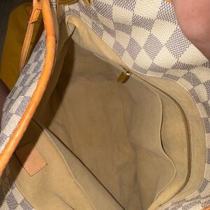 White Artsy damier MM Louis Vuitton